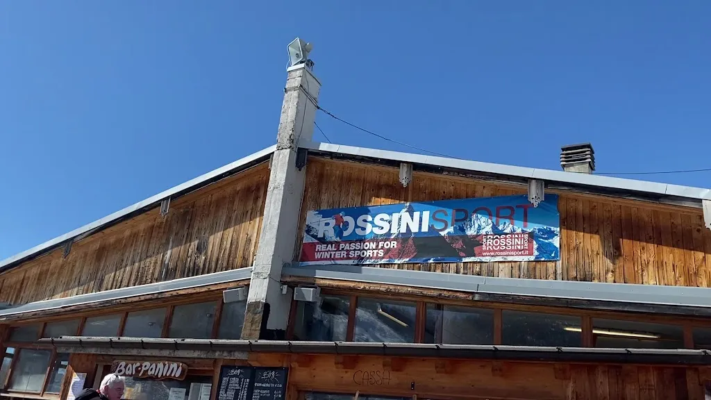 Alessandro Cattaneo_Baita Campanacci_Chiesa in Valmalenco_review