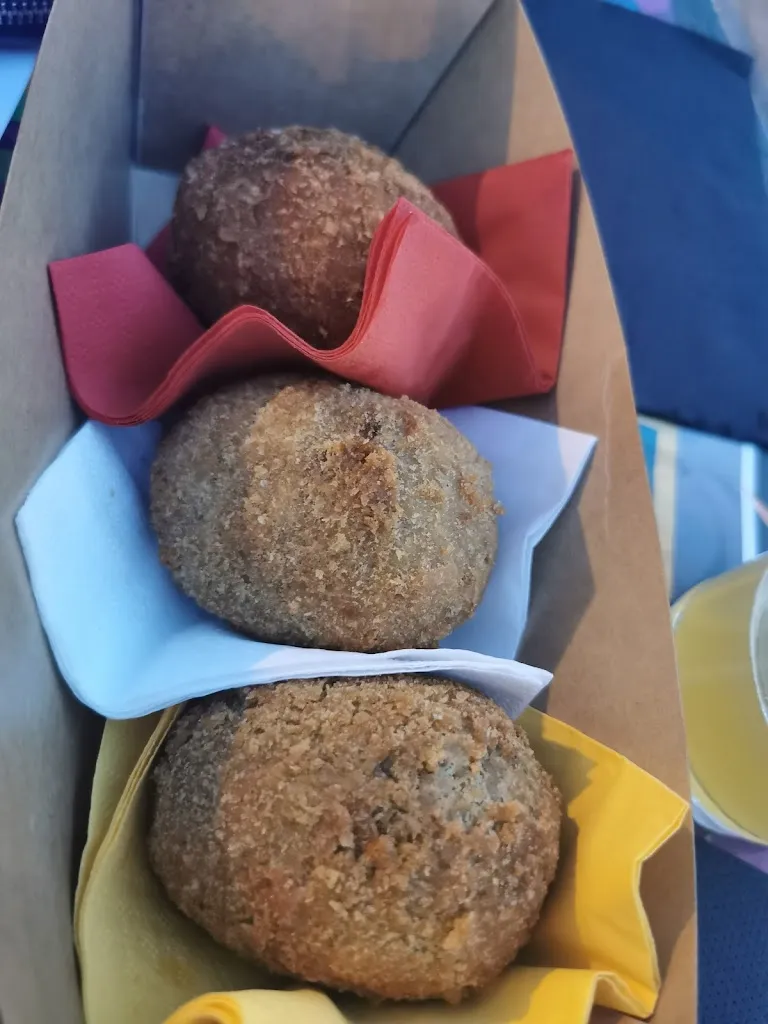 Emiliano Trucchi_Piabè Drink'n Food_Chiaravalle_review