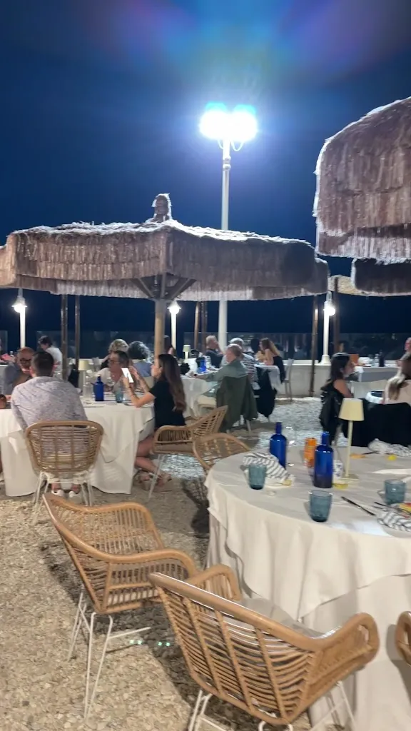 Acqua Salata Beach & Restaurant_Chiaravalle_slider_image_2