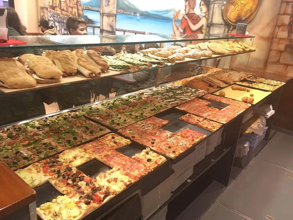 Pizzeria Katy restaurant in Chiaravalle