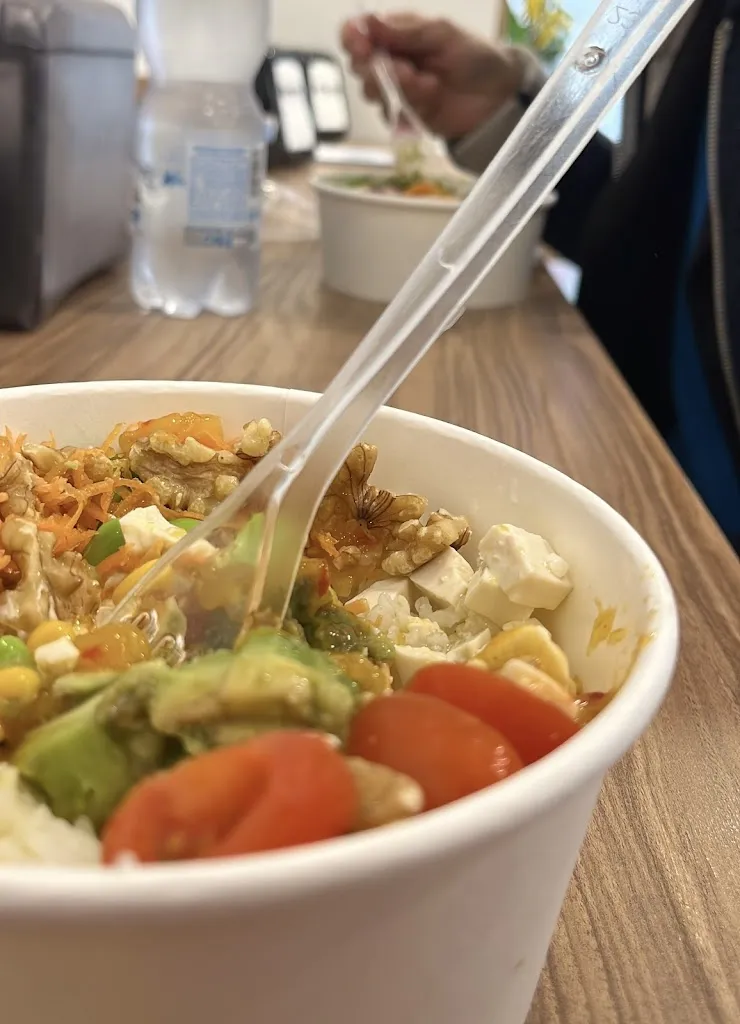 Luca Ovov_Taglio la pizza di Claudio_Chiaravalle_review