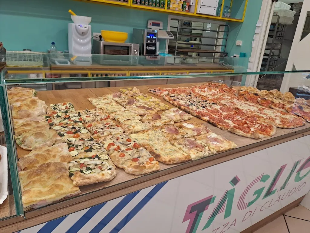 Taglio la pizza di Claudio restaurant in Chiaravalle