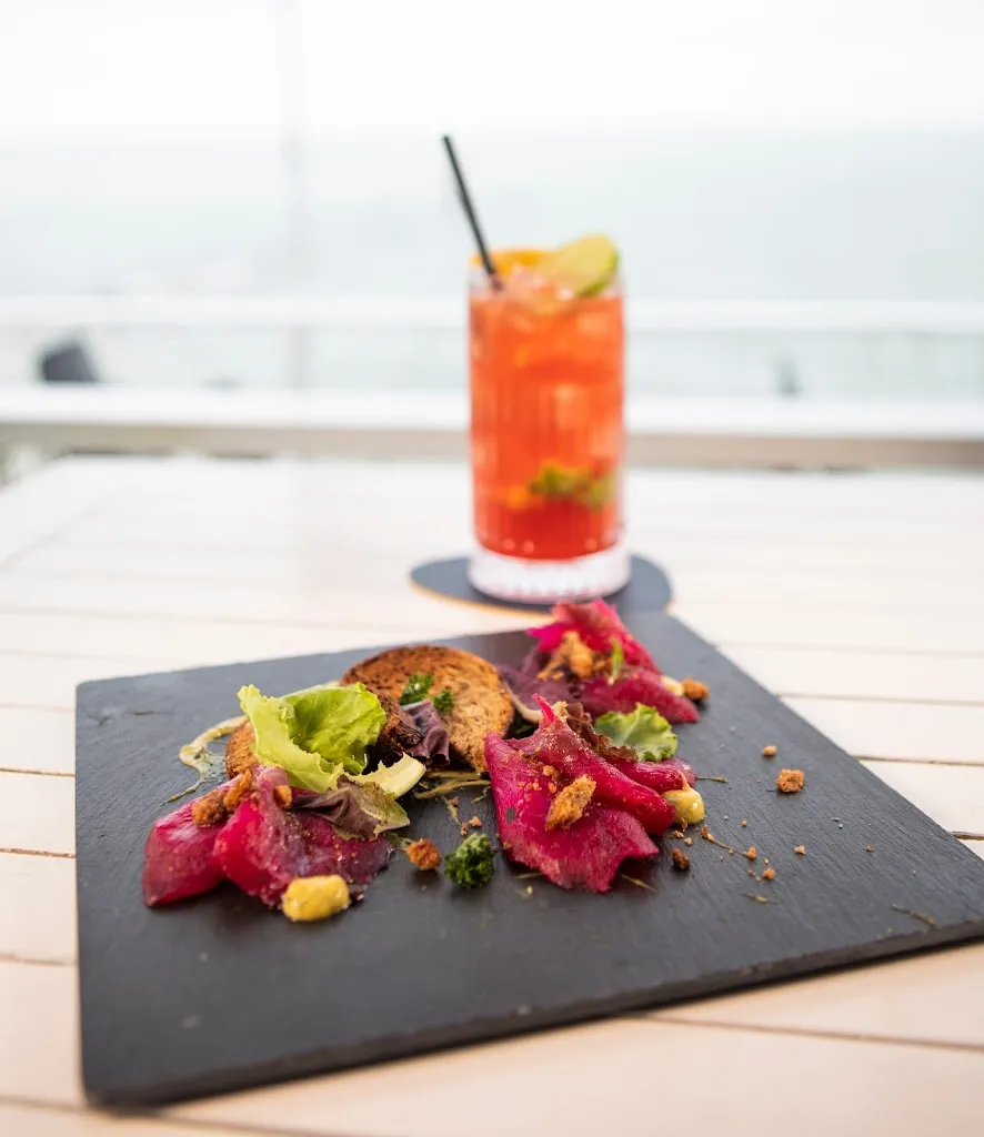 Chalet Beach_Chiaravalle_slider_image_3