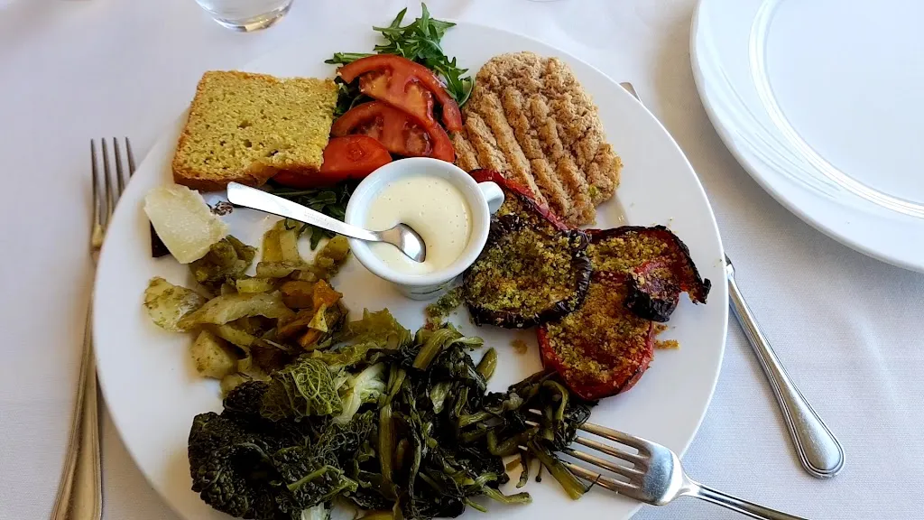 Oasi Cannetacci Ristorante B&B_Chiaravalle_slider_image_2