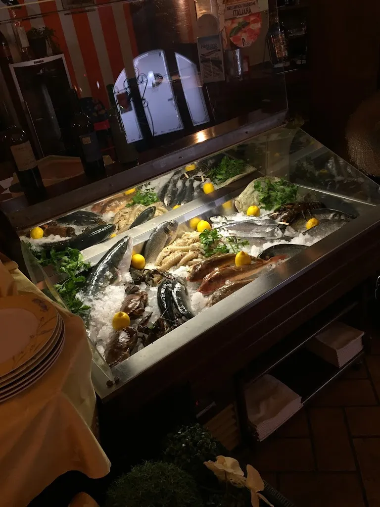 Ristornate pizzeria albergo Gustame_Chignolo Po_slider_image_2