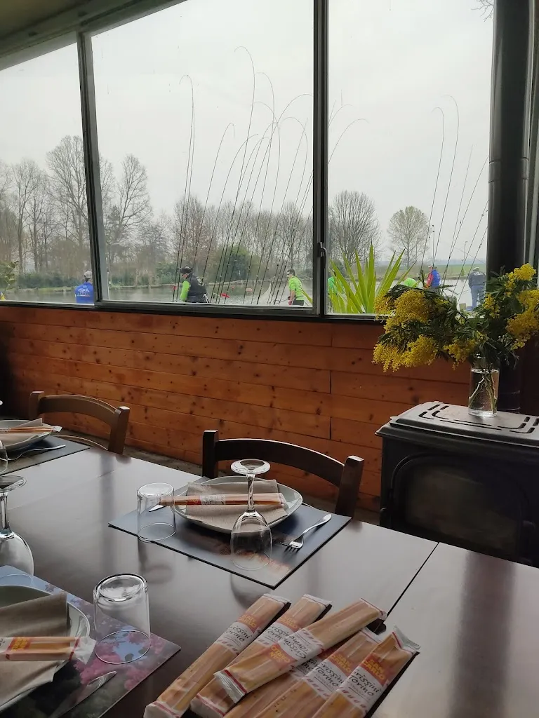 Il Fontanone di Samuele Pancotti e C. restaurant in Chignolo Po