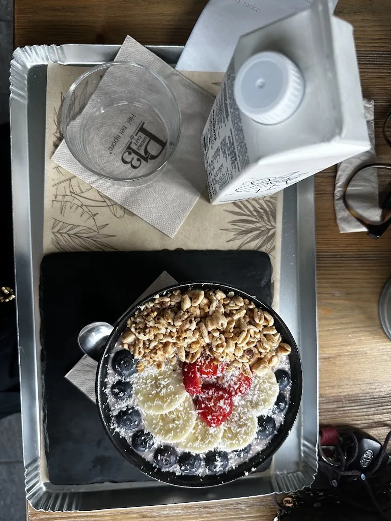 Elisa Maria Rozzanigo_P13 Lounge Cafè_Chiuduno_review