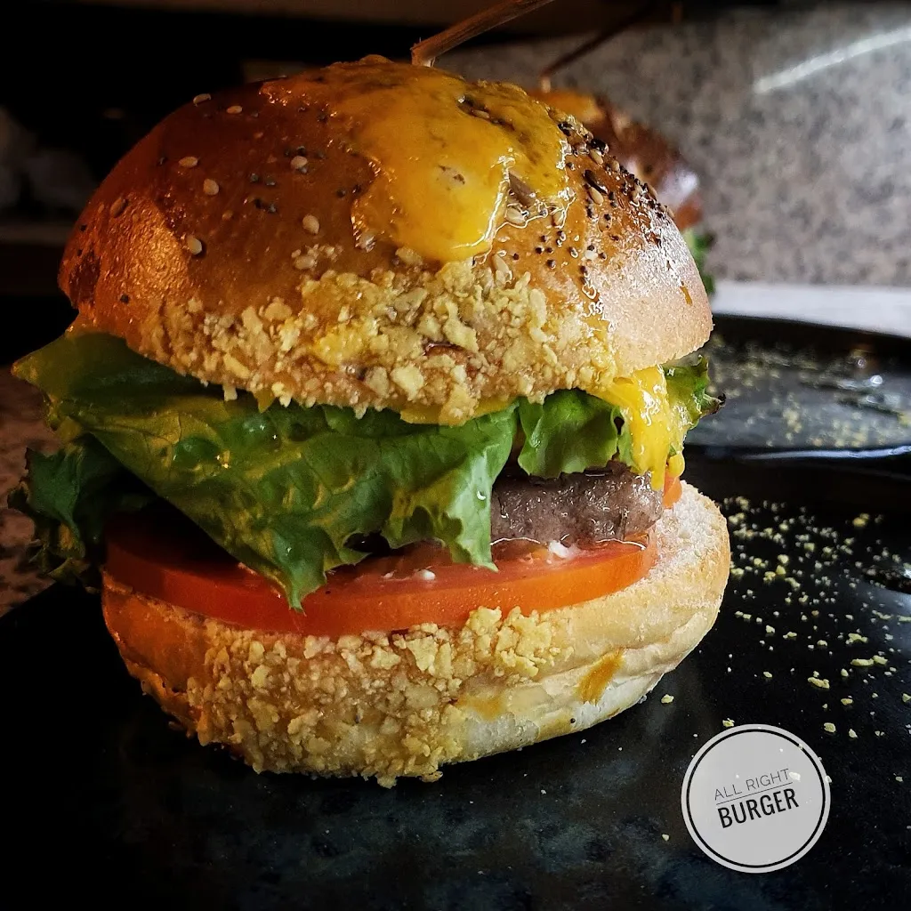 All Right Pub_Chiavenna_slider_image_2