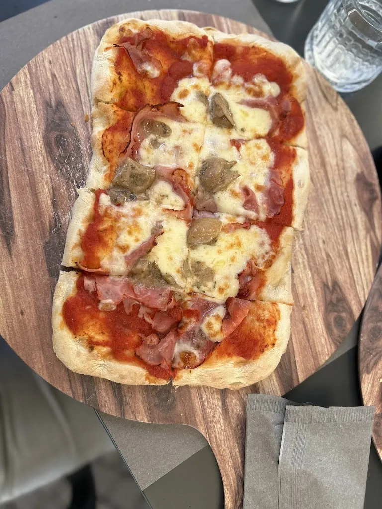 Iulian_Bar Vicini_Chiavenna_review