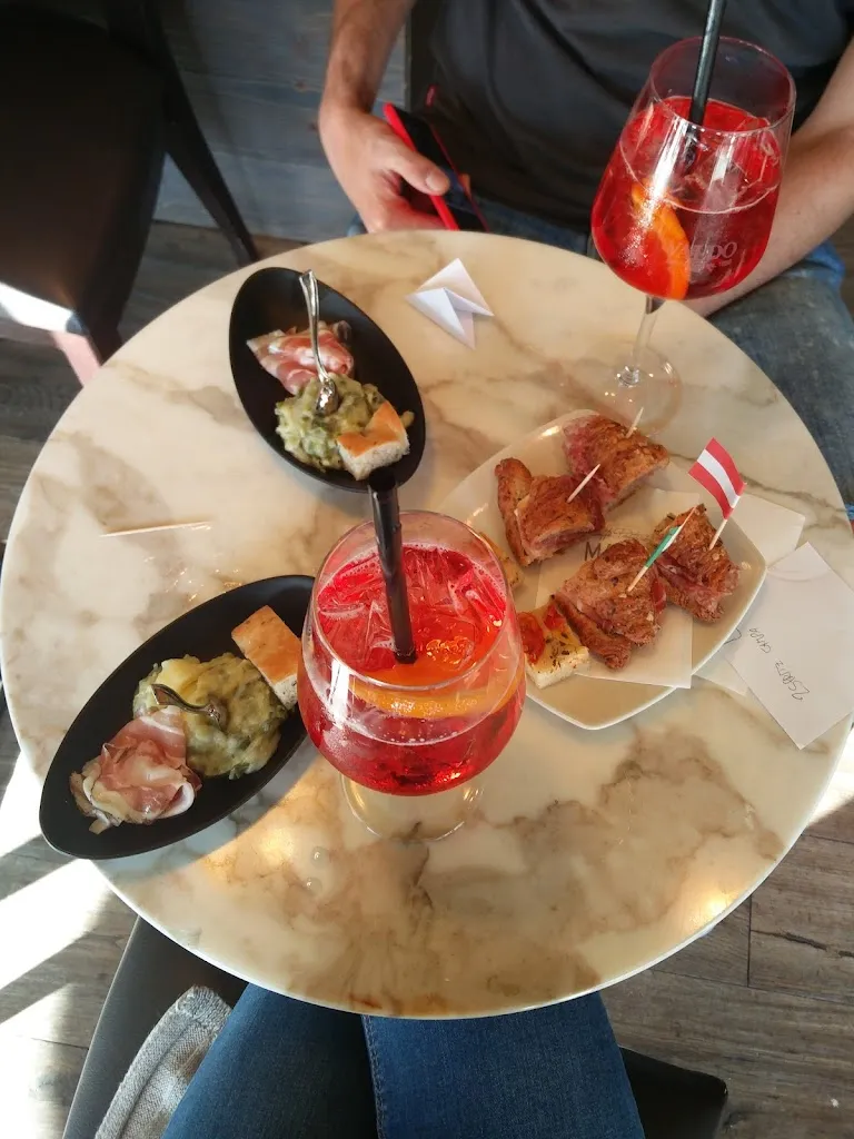 Thea Sommerschield_Caffè Bistrò Mastai_Chiavenna_review