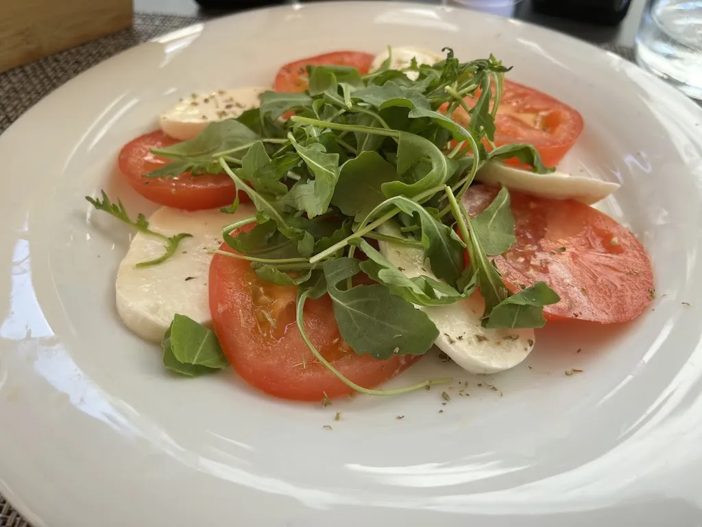 Elias Kohler_Caffè Dolzino DAL PIPA Bar Pizzeria_Chiavenna_review