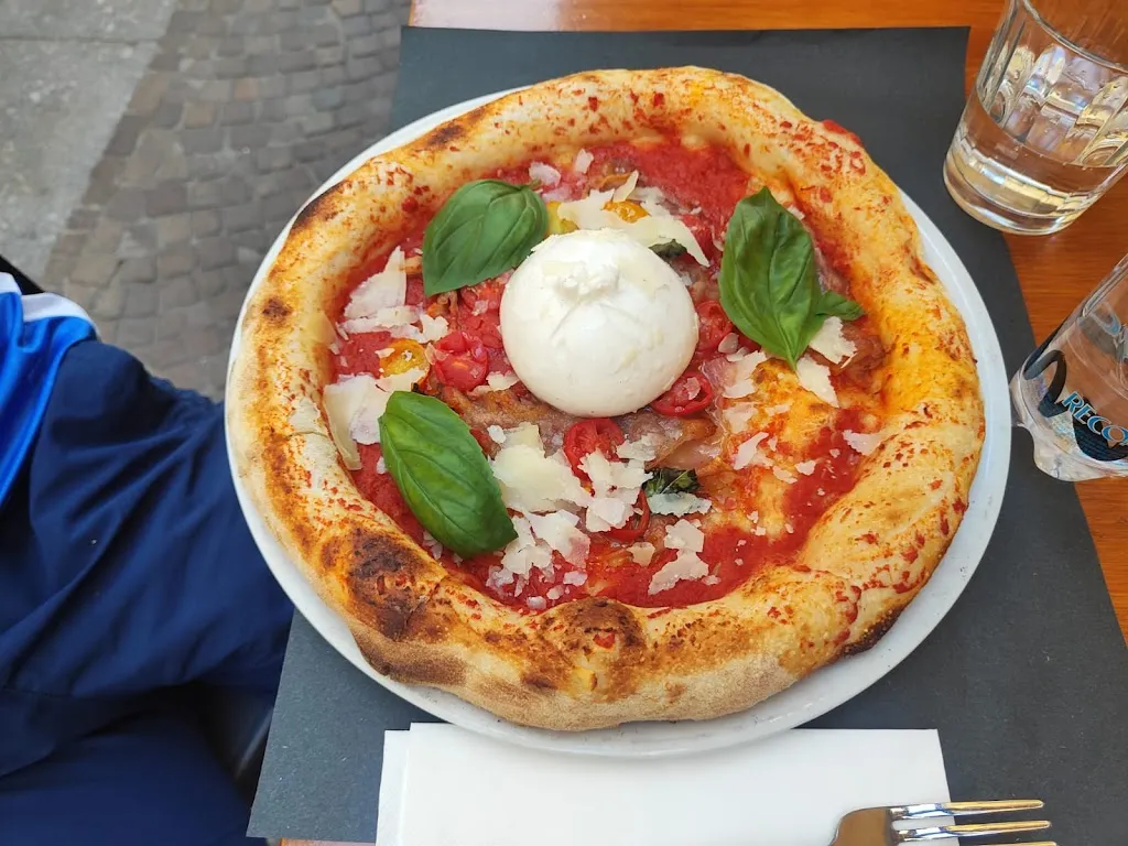 Caffè Dolzino DAL PIPA Bar Pizzeria_Chiavenna_slider_image_2