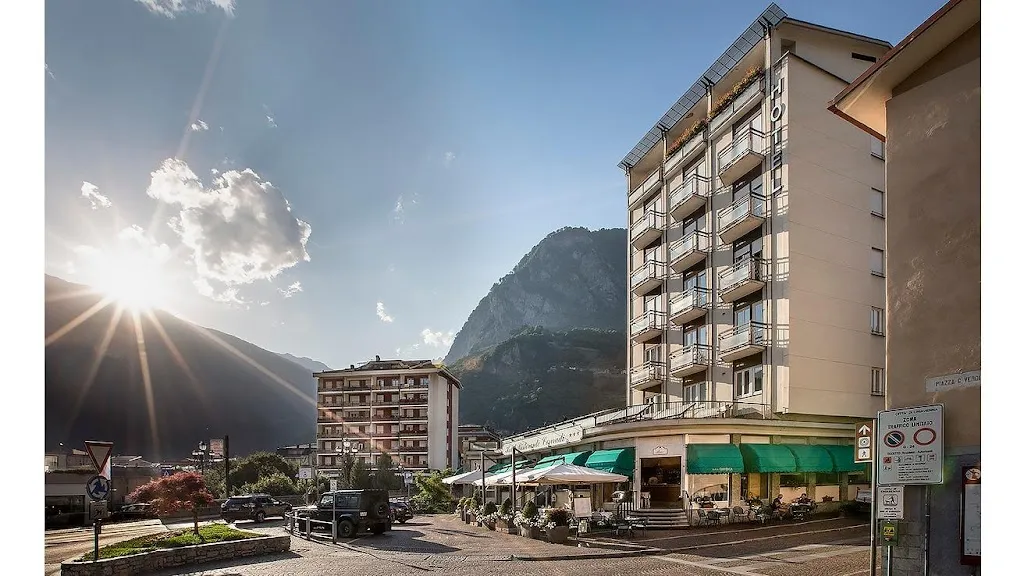 Hotel Conradi restaurant in Chiavenna