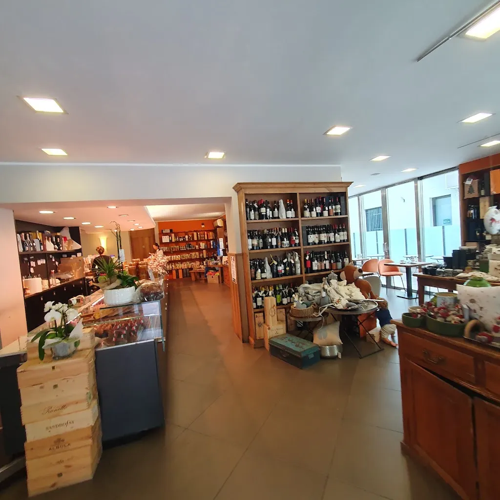 Bar Pasticceria Mastai restaurant in Chiavenna