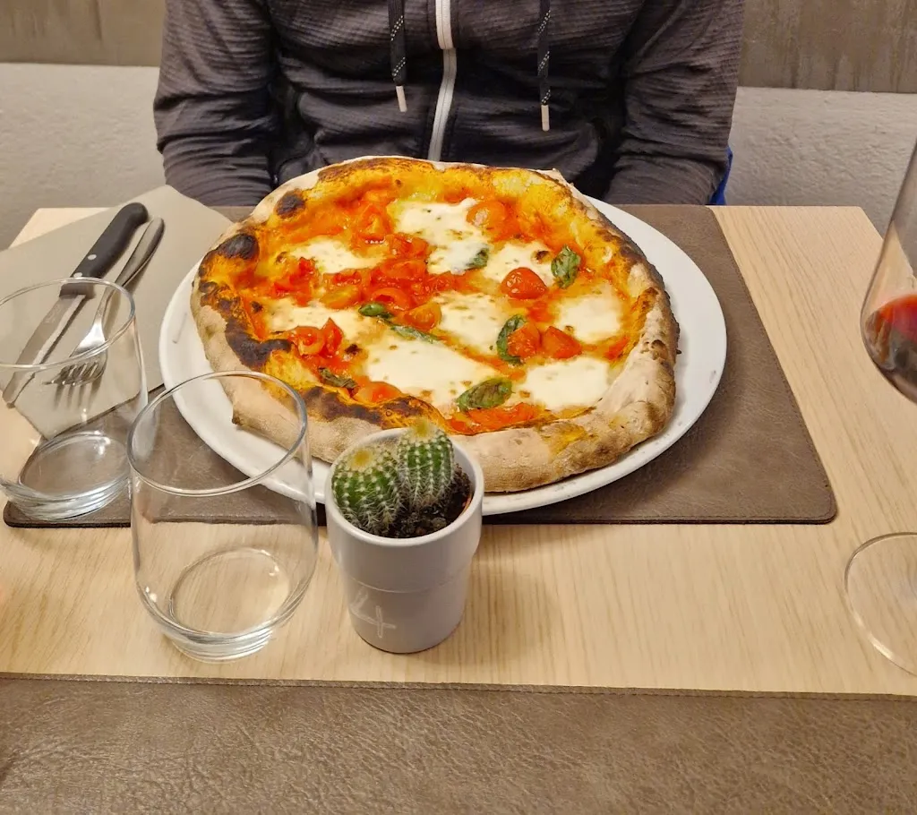 Paul Miller_Ristorante Pizzeria Al Vicolo_Chiavenna_recensione