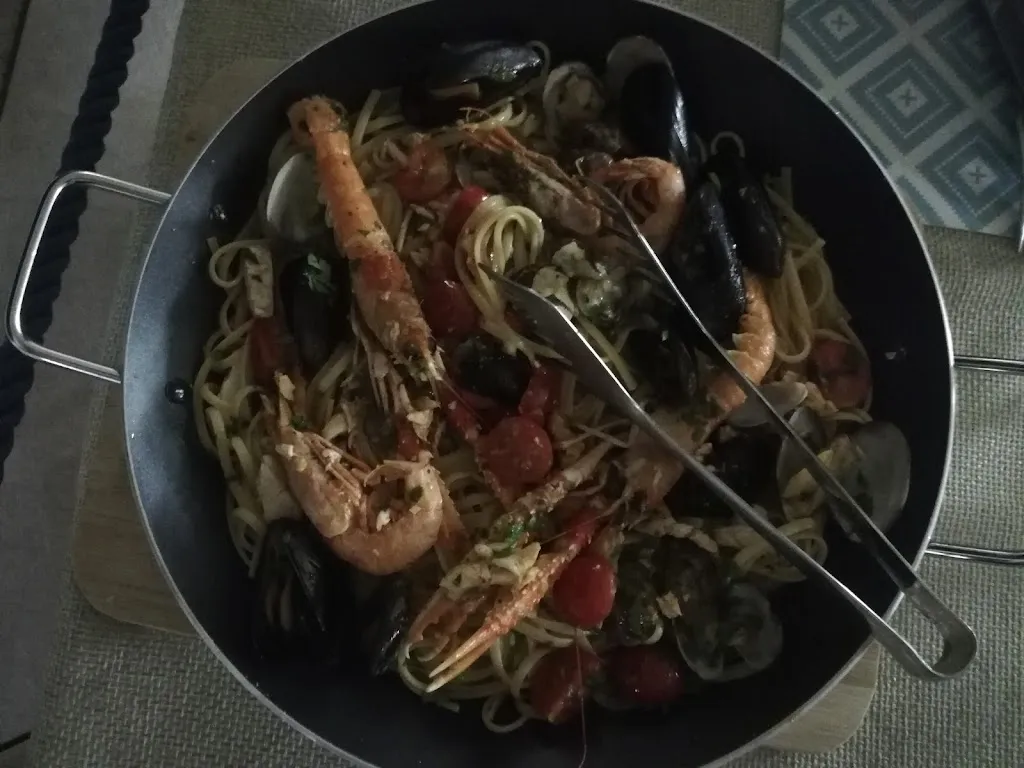 Gerardo Lambiase_Pesce & Bollicine_Alliste_review