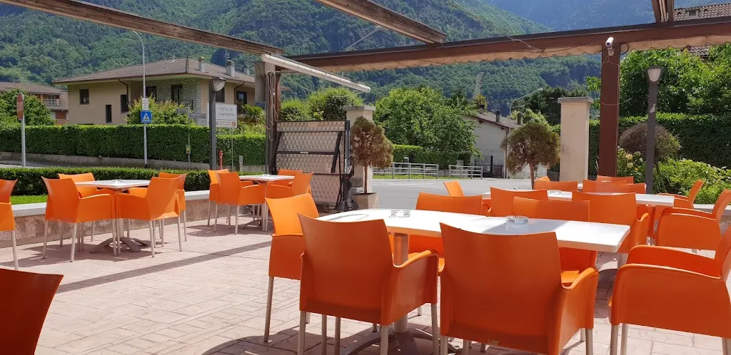 Piper Bar & Pizza_Chiavenna_slider_image_3