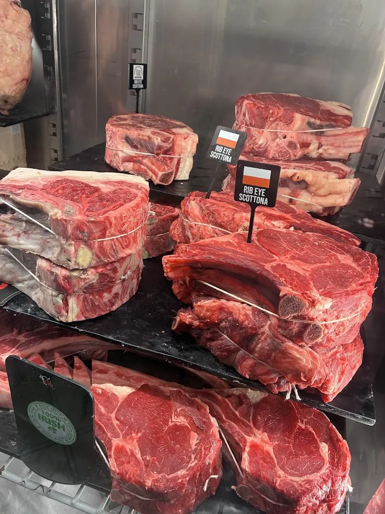 Marcus Hinterseer_McManni Steak House_Alliste_review