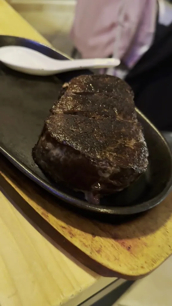 Fabrizio Pierri_McManni Steak House_Alliste_review