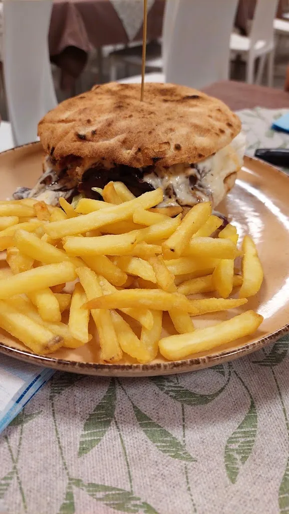 Angela Fiore_ostello_Cimbergo_review