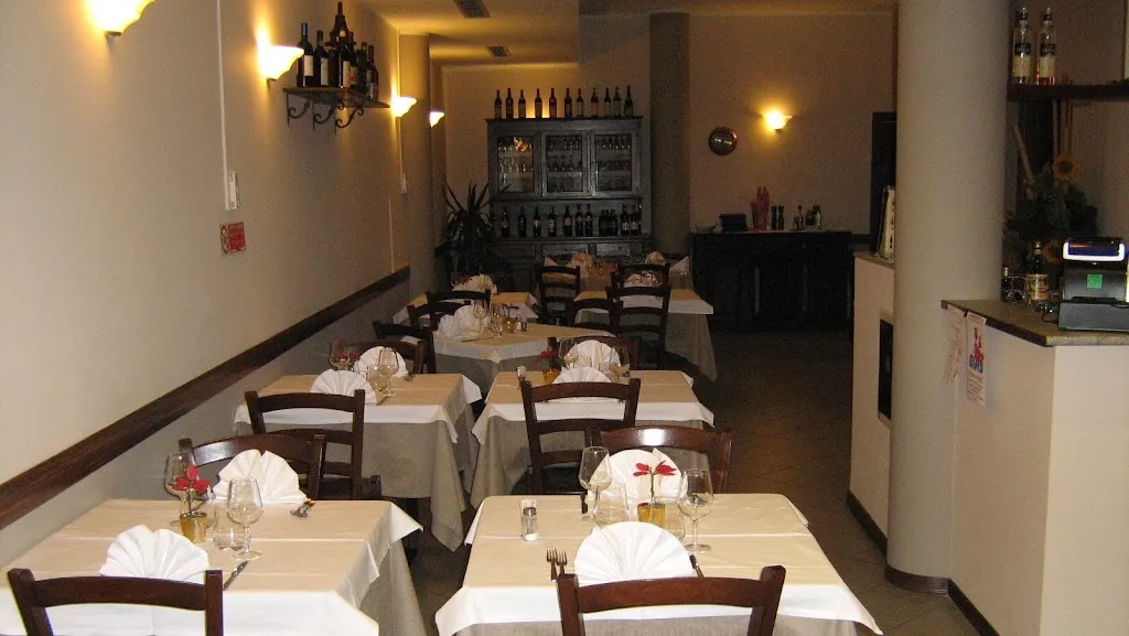 Ristorante Piazza restaurant in Cilavegna