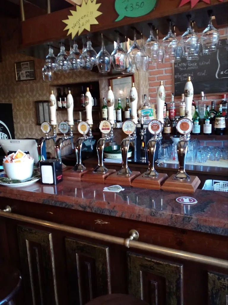 Ristorante Hamilton's Cafe' restaurant in Cirimido