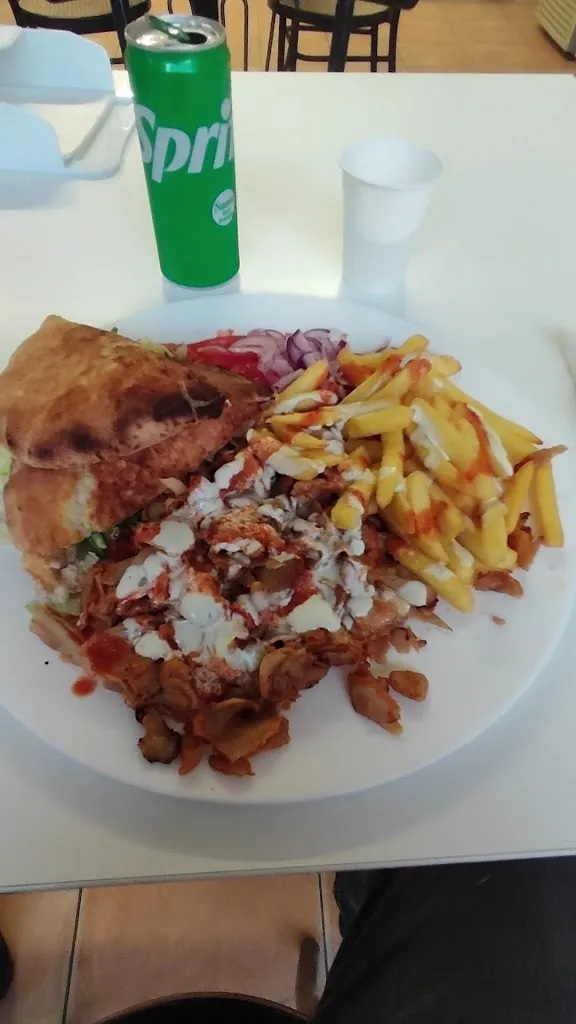 Pizzeria la Favola_Cirimido_slider_image_2