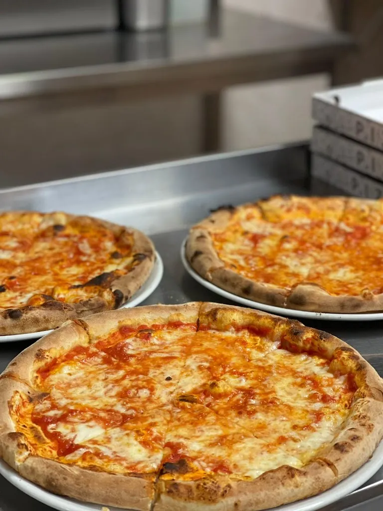 Pizzeria la Favola_Cirimido_slider_image_3