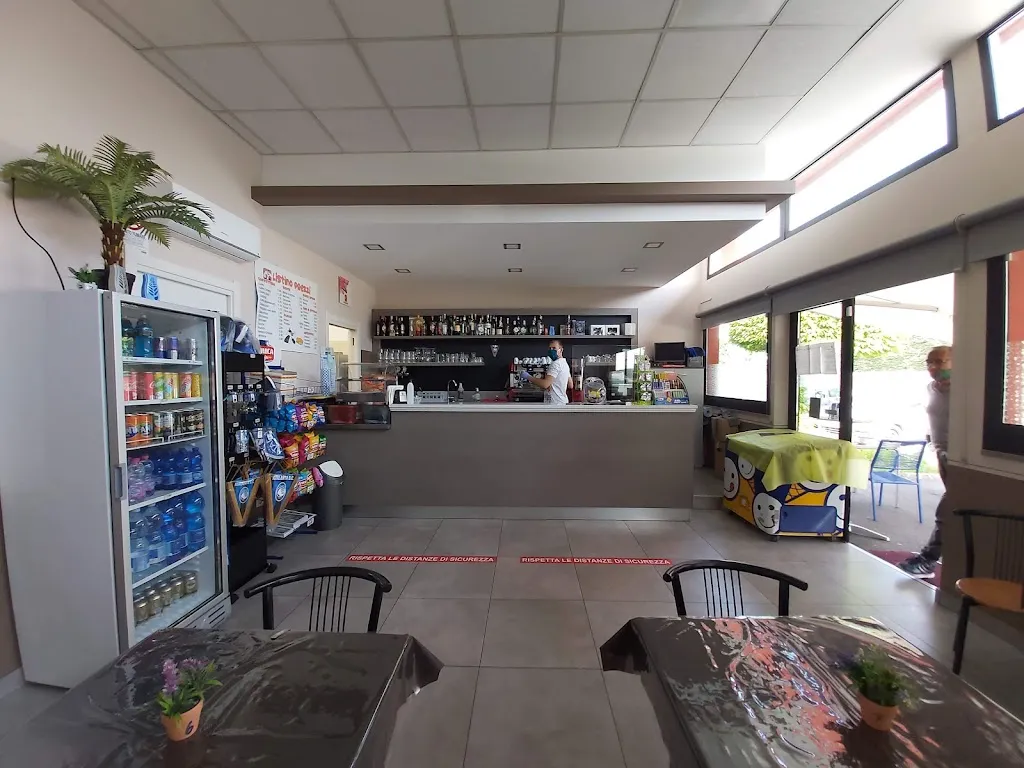 Trattoria Bar Da Silvestro restaurant in Ciserano