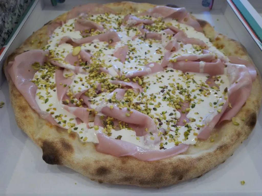 Pizzeria Rosticceria Castello_Cislago_slider_image_3