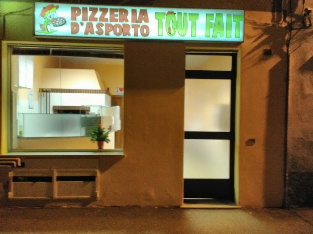 Pizzeria Tout Fait Di Iannotta Vincenzo_Cislago_slider_image_1