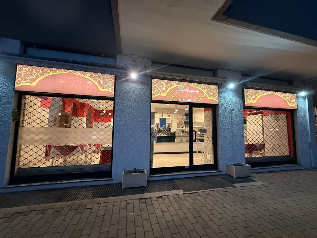 Leila restaurant_Civesio_slider_image_1