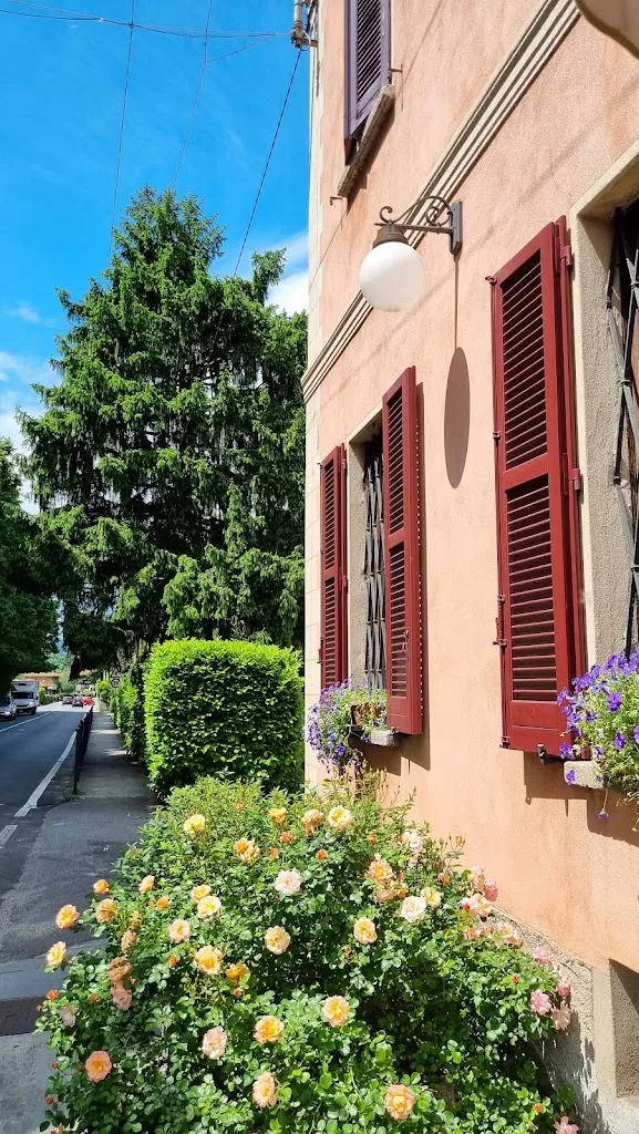 Olivia Walker_Visconti_Cittiglio_review