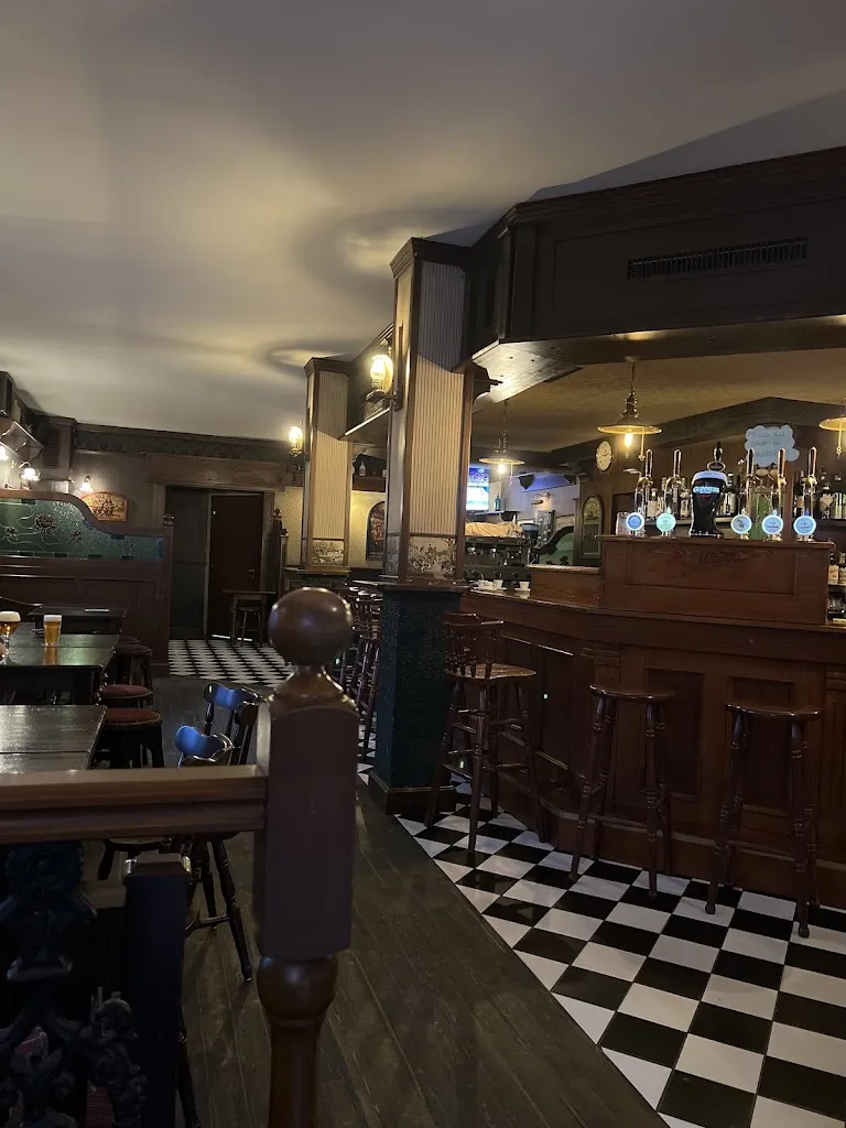 England's Rose The English Pub restaurant in Cividate Camuno