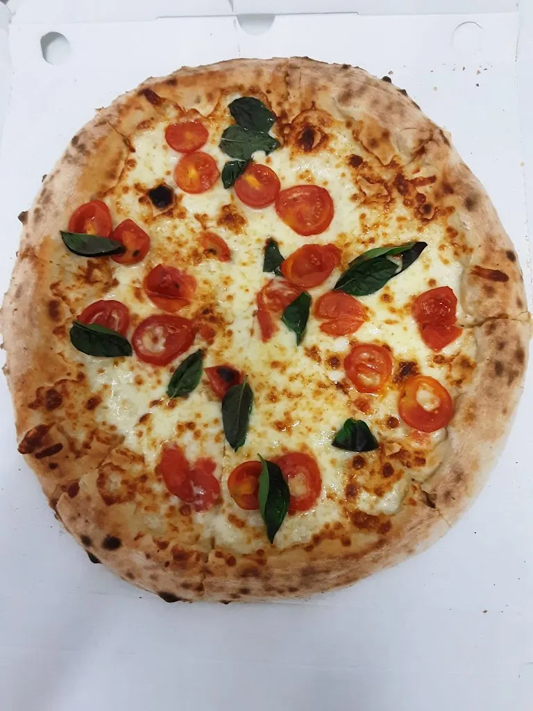 joy j well_Ristorante Pizzeria Al Ponte_Cividate Camuno_review