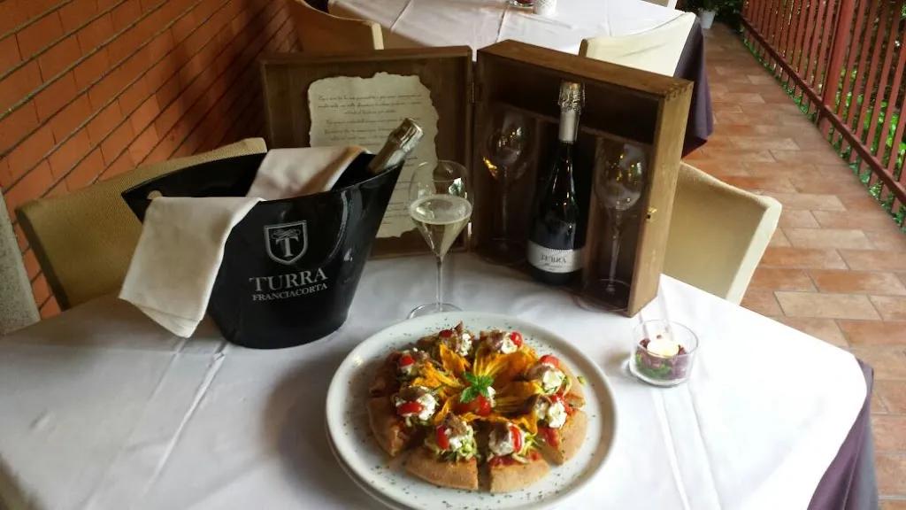 Pizzeria Ristorante Al Castello_Cividate al Piano_slider_image_3