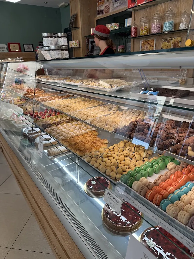 Pasticceria Guerini Giovanni_Cividate al Piano_slider_image_2