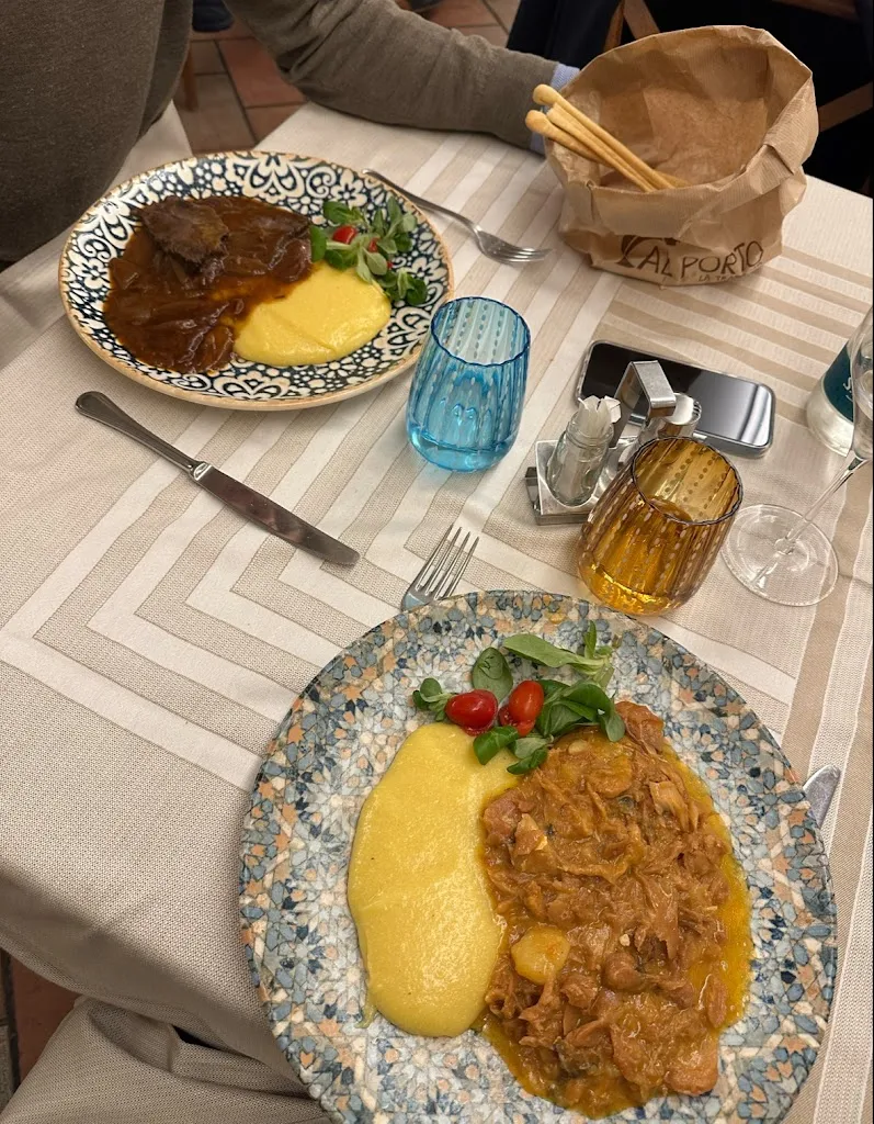 Luisa Fascione_Al Porto_Clusane_review