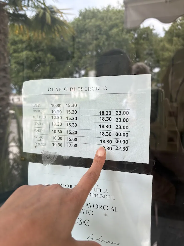 Alexandra Nikitina_Il Barro_Clusane_review