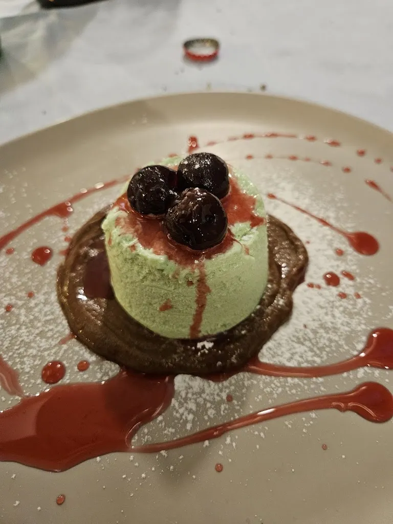 Giulia_Pizzeria con cucina Da Sandro_Clusane_review