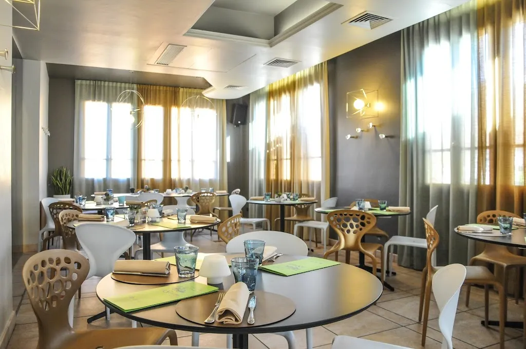 Pizzeria con cucina Da Sandro restaurant in Clusane