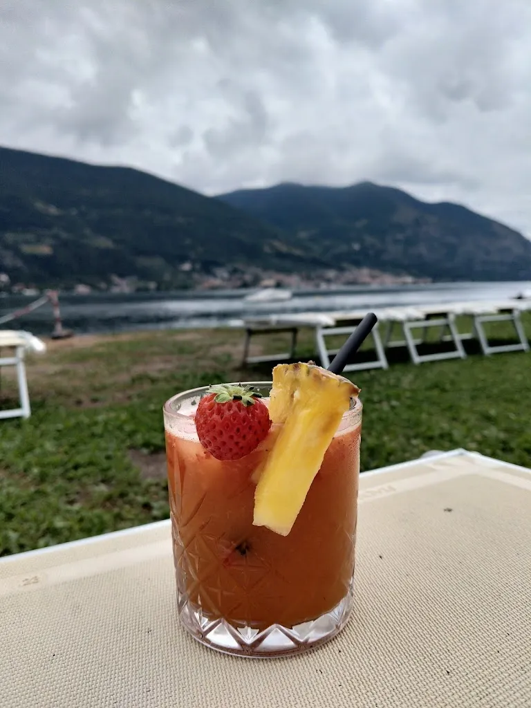 Origami Beach_Clusane_slider_image_3