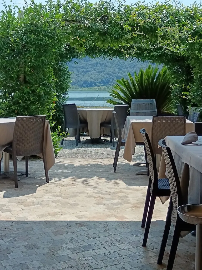 La pagoda di Eolo Sarnico | Ristorante sul Lago d'Iseo_Clusane_slider_image_3