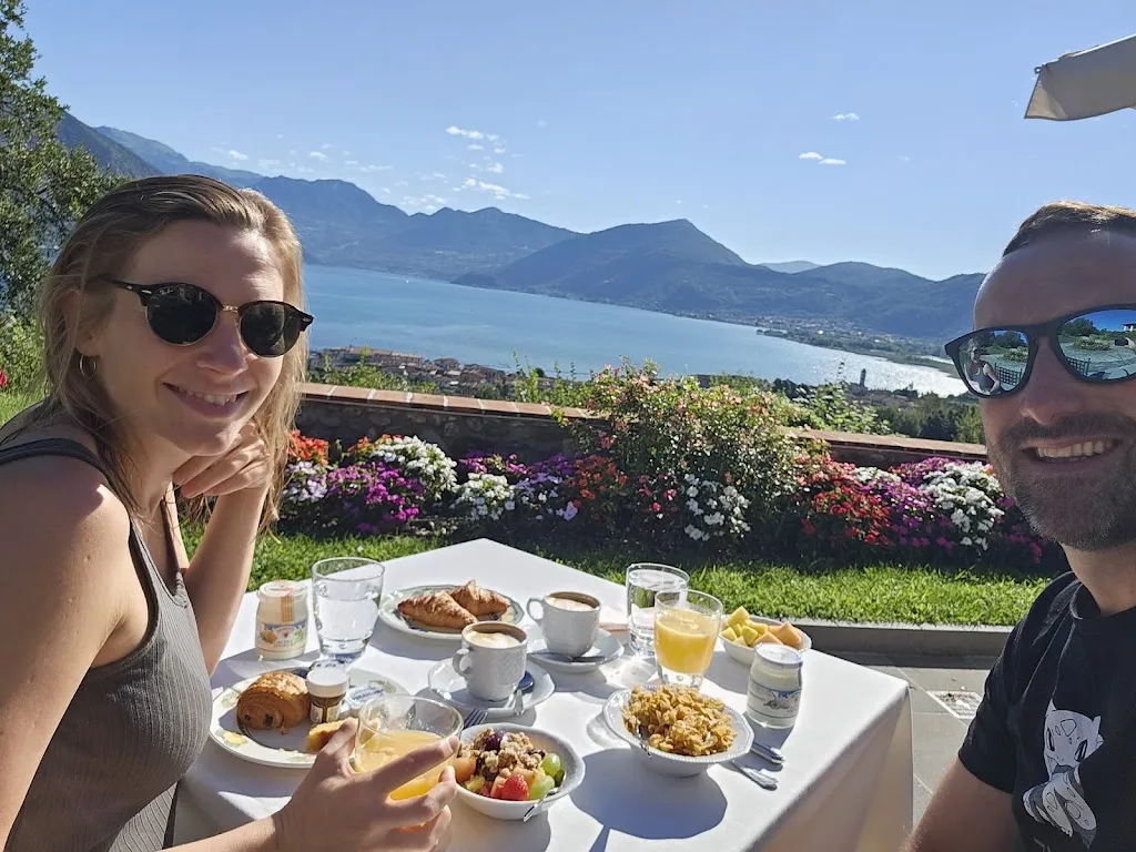 George Gibson_Relais Mirabella_Clusane_review