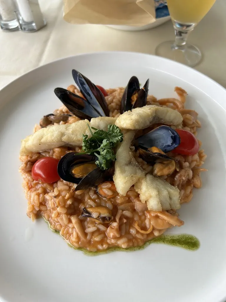 wojciech borecki_L'Approdo_Clusane_review