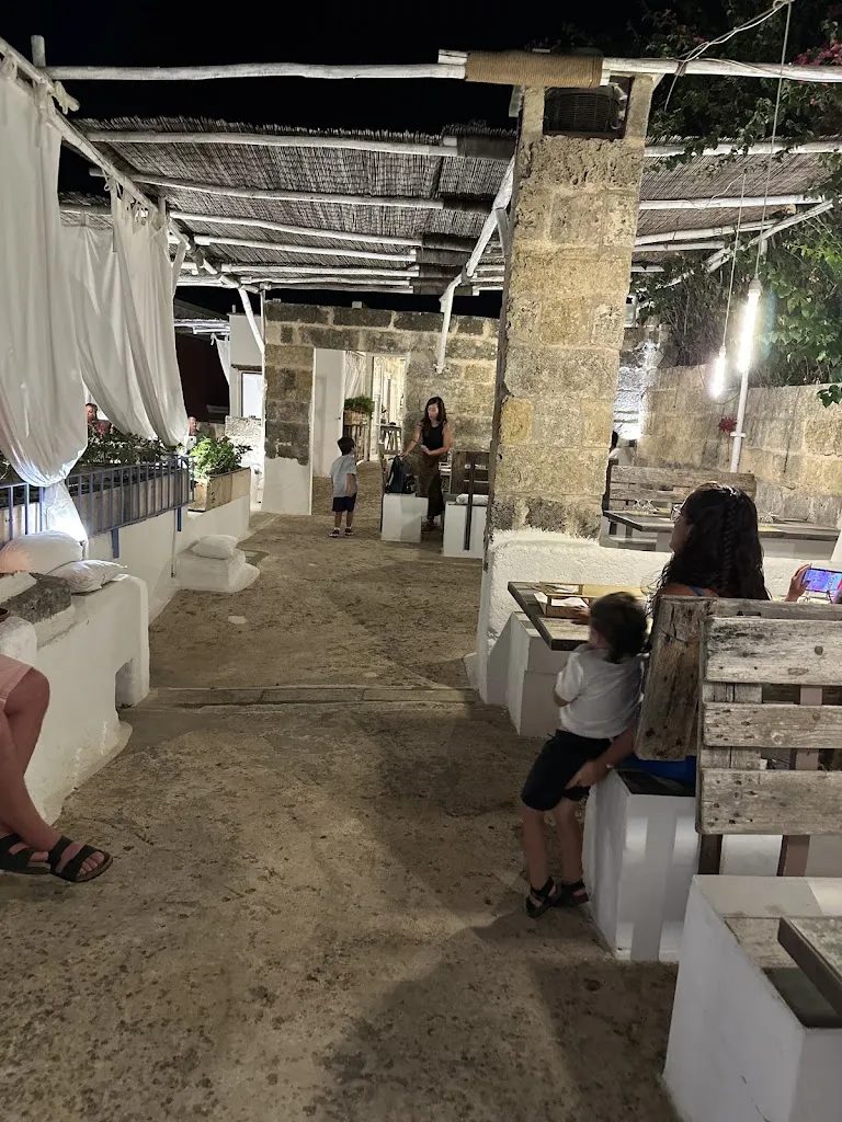 A C E L I P E R T I _Alliste_slider_image_3