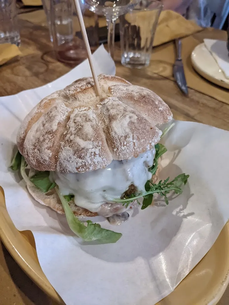 Annie_D.O.T. Chianti Street Food._Città metropolitana di Milano_review