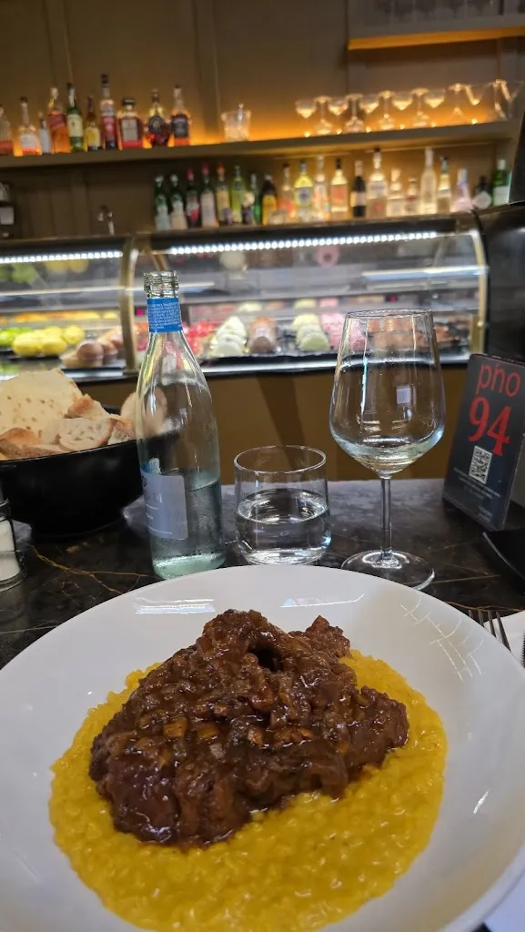 David Nicholas_Da Regina 1985_Città metropolitana di Milano_review