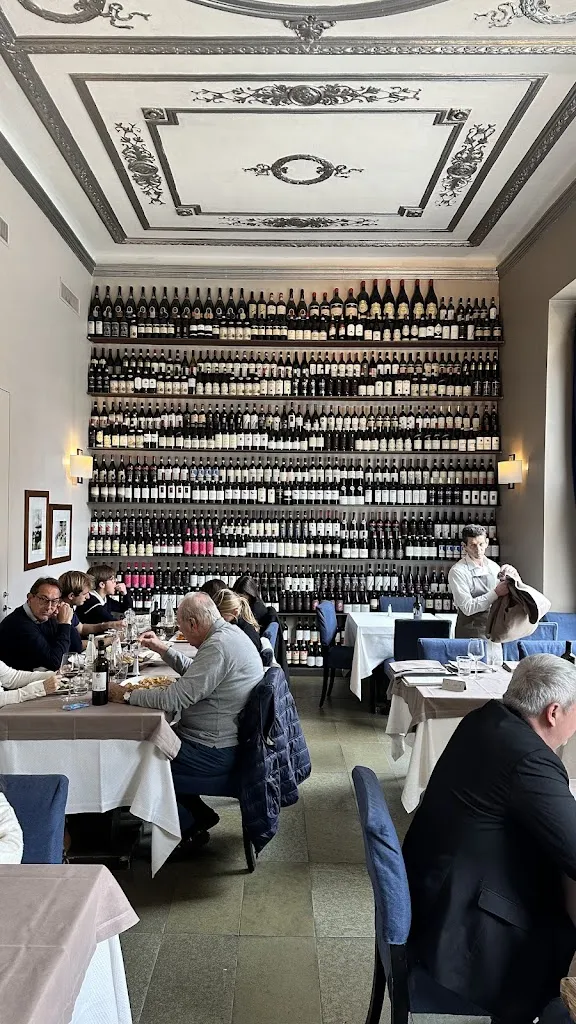 Ristorante Pizzeria Convivium restaurant in Città metropolitana di Milano