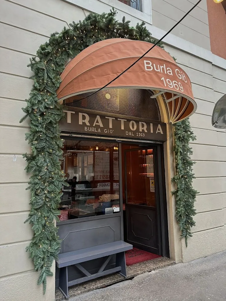 Burla Giò_Città metropolitana di Milano_slider_image_1